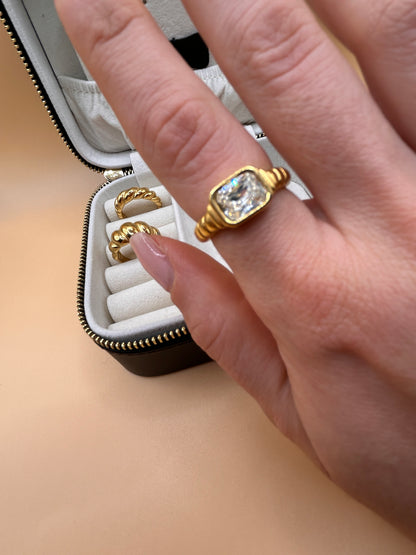 Anello sovrana